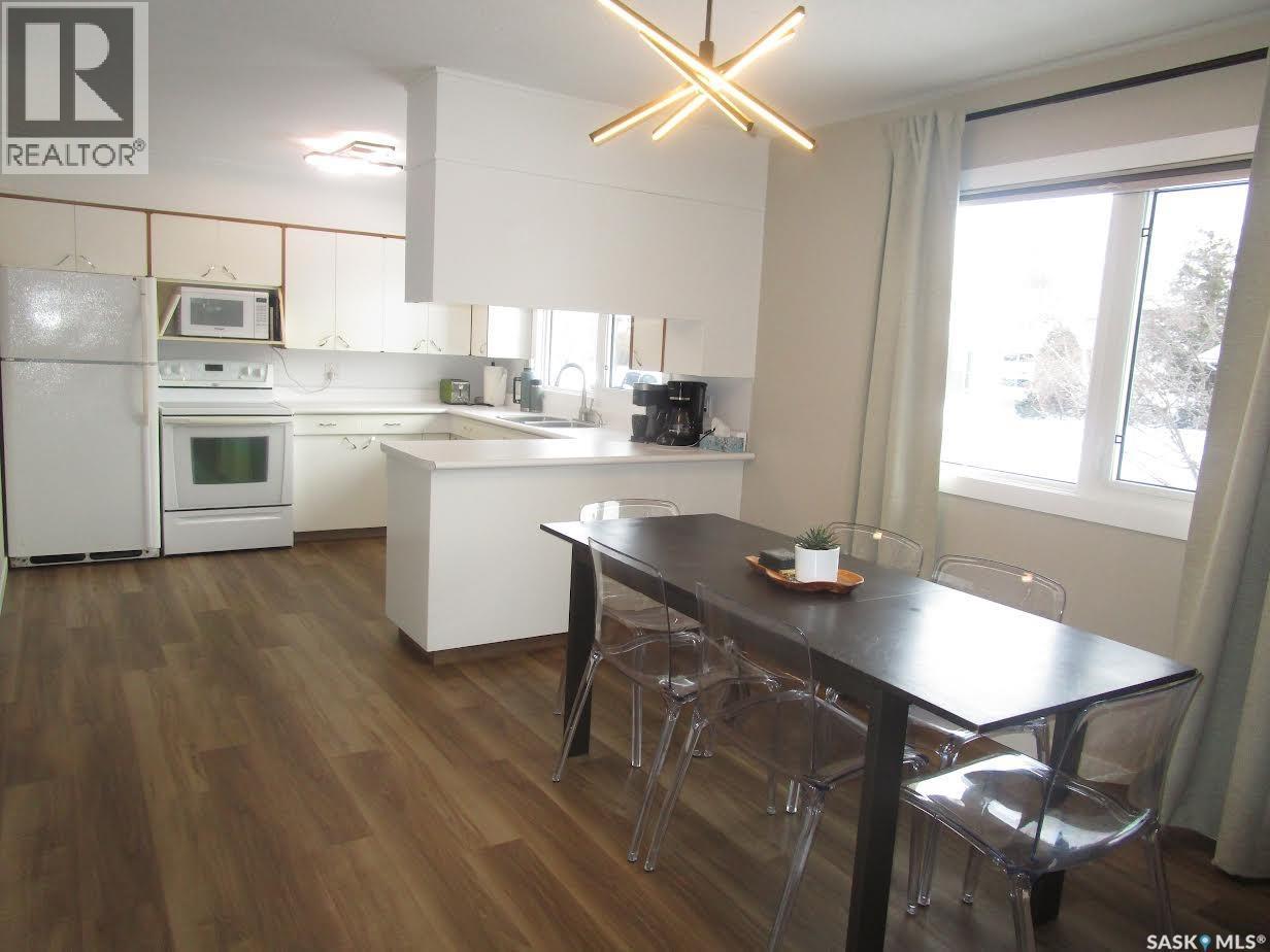 249 6th Avenue E, Gravelbourg, Saskatchewan  S0H 1X0 - Photo 6 - SK025287