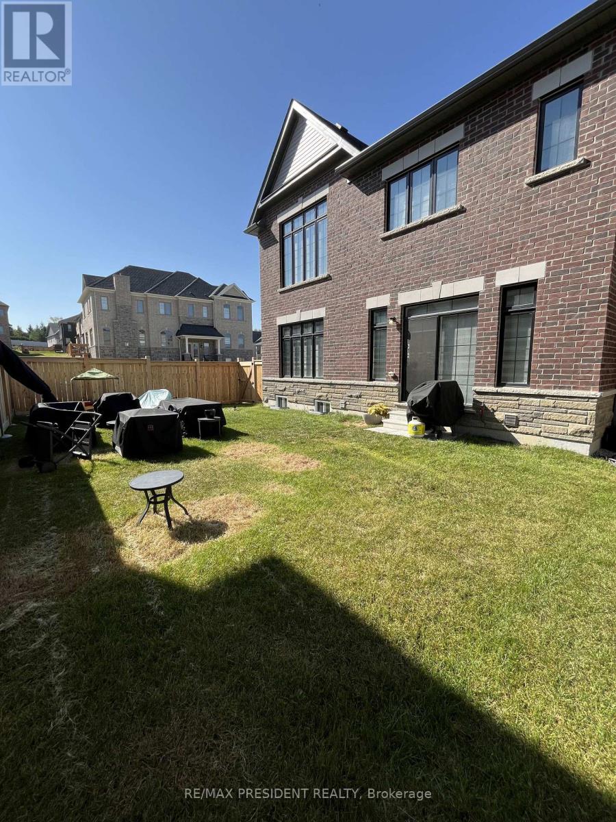 130 Wraggs Road, Bradford West Gwillimbury, Ontario  L3Z 4N2 - Photo 10 - N12609428