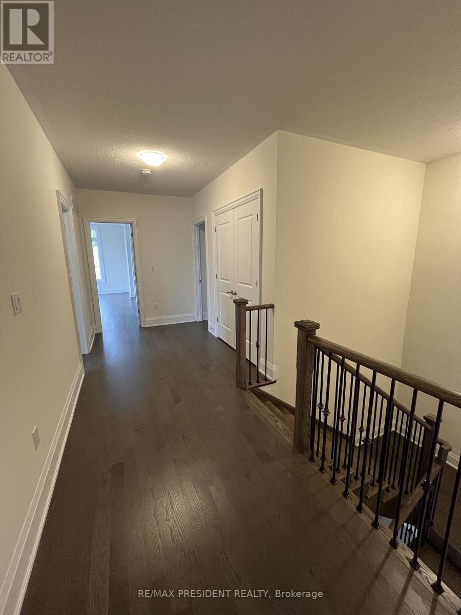 130 Wraggs Road, Bradford West Gwillimbury, Ontario  L3Z 4N2 - Photo 11 - N12609428