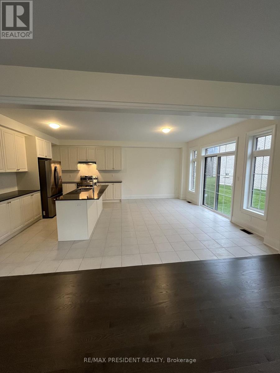 130 Wraggs Road, Bradford West Gwillimbury, Ontario  L3Z 4N2 - Photo 8 - N12609428