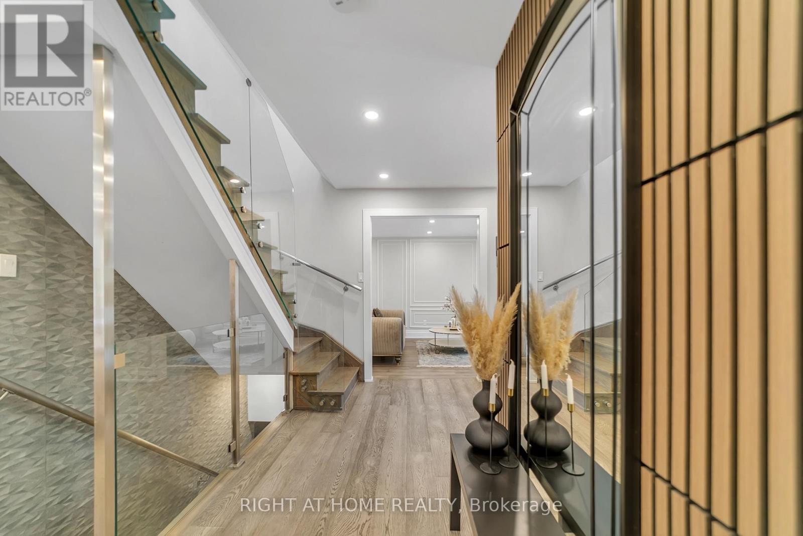 234 Hemlock Drive, Whitchurch-Stouffville, Ontario  L4A 5A5 - Photo 6 - N12609434