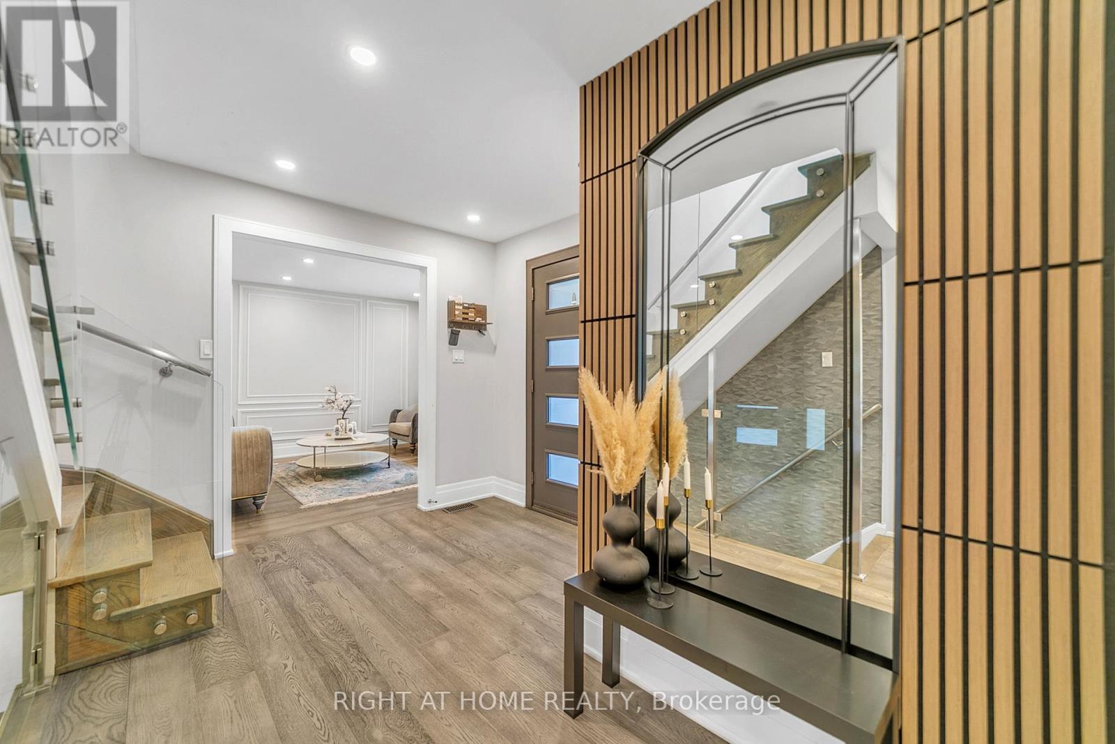 234 Hemlock Drive, Whitchurch-Stouffville, Ontario  L4A 5A5 - Photo 7 - N12609434