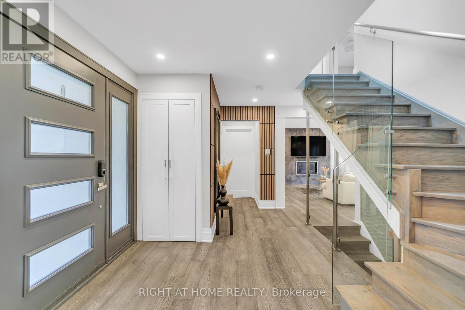 234 Hemlock Drive, Whitchurch-Stouffville, Ontario  L4A 5A5 - Photo 9 - N12609434