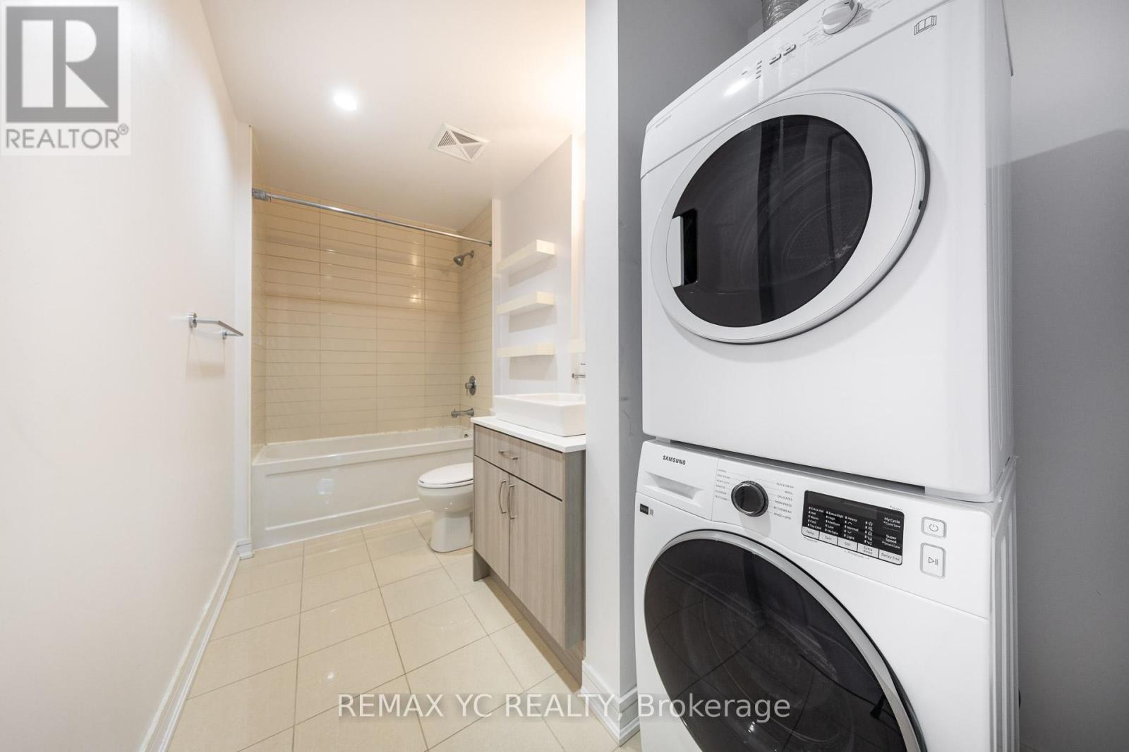 201 - 9191 Yonge Street, Richmond Hill, Ontario L4C 1E2 - Photo 16 - N12609436