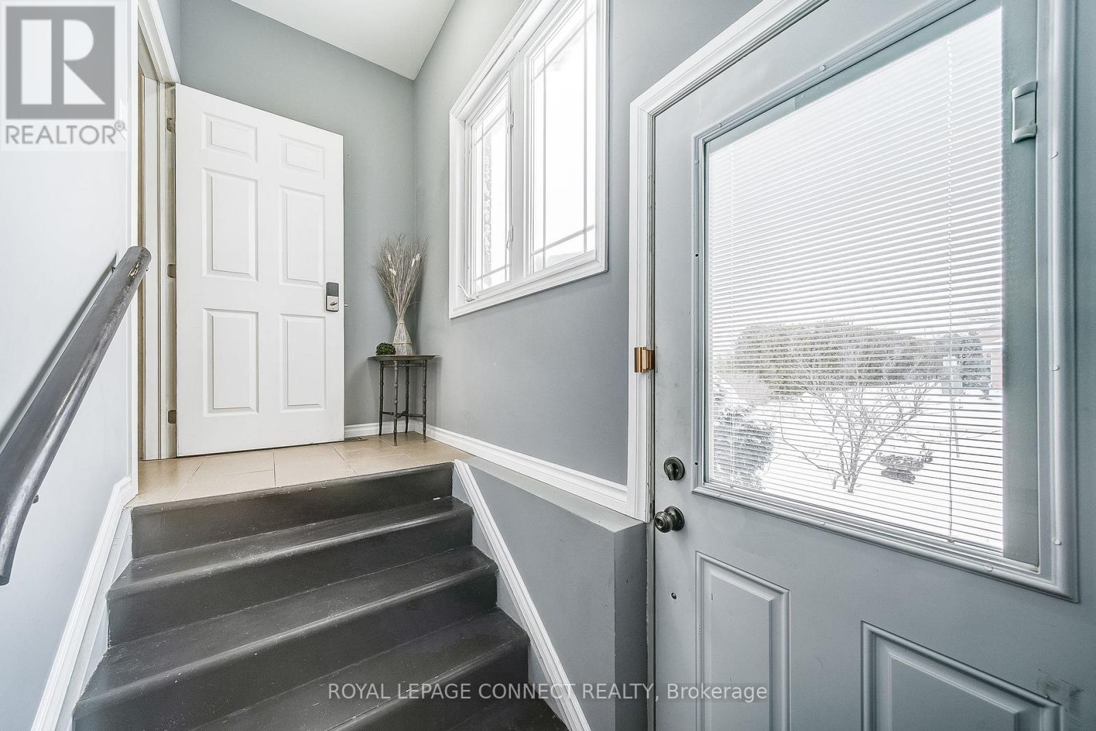 46 Alexander Boulevard, Georgina, Ontario  L0E 1L0 - Photo 28 - N12609470