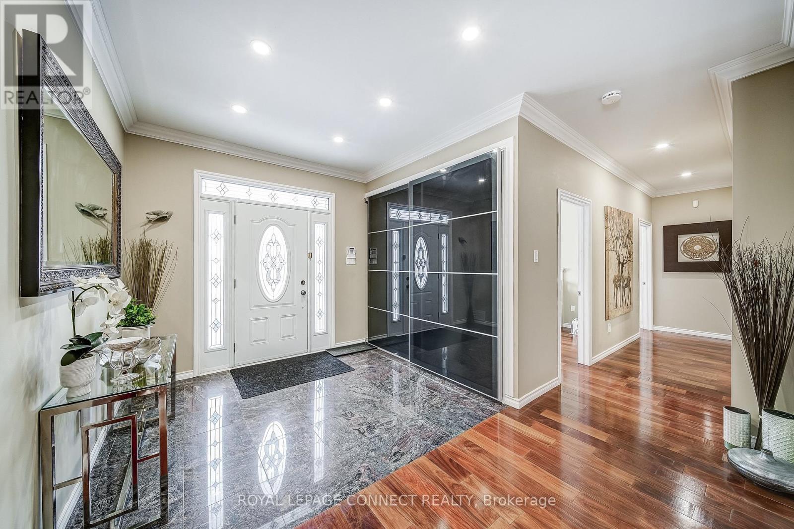 46 Alexander Boulevard, Georgina, Ontario  L0E 1L0 - Photo 7 - N12609470