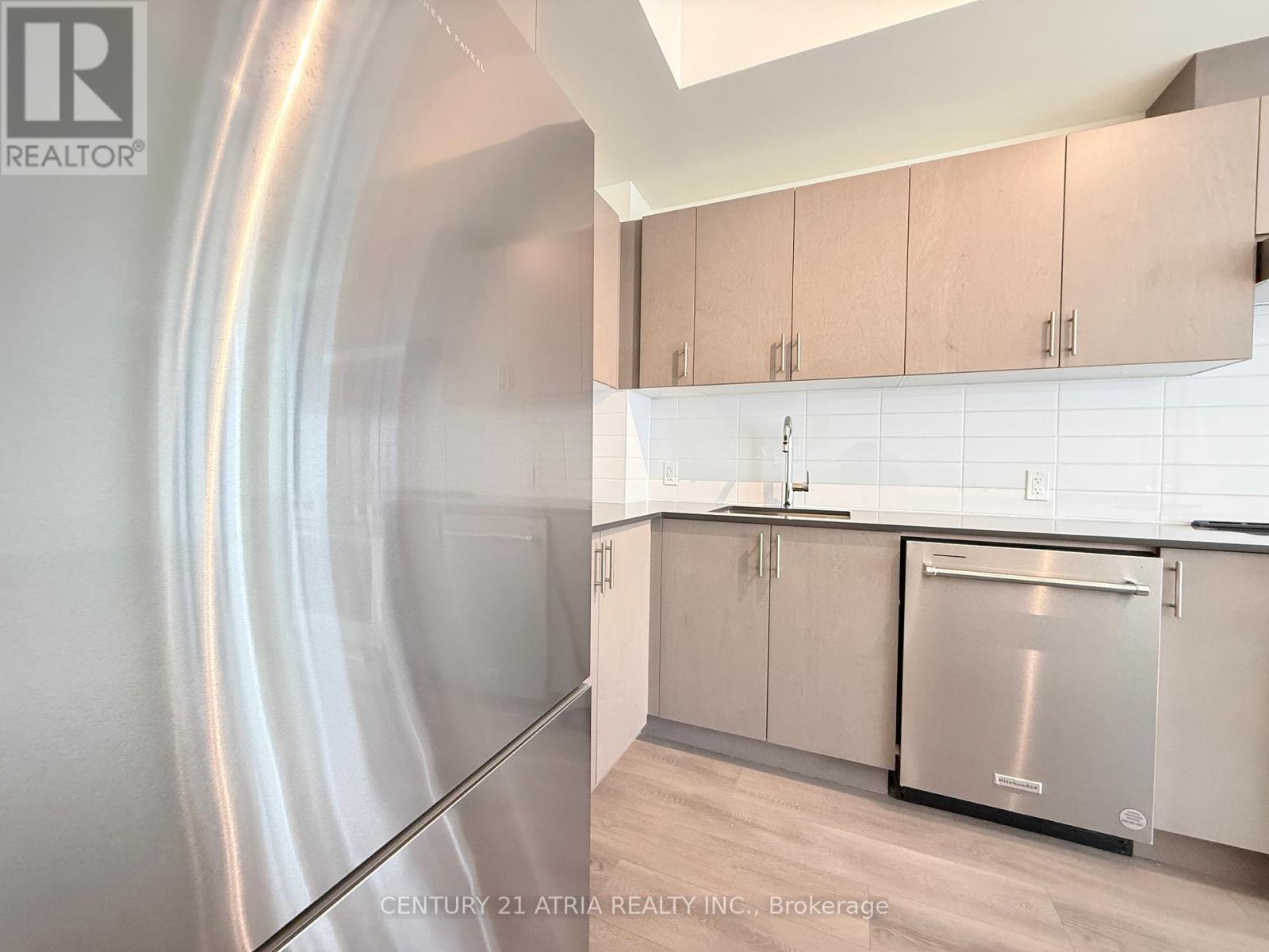 2021 - 8960 Jane Street, Vaughan, Ontario  L4K 0N9 - Photo 5 - N12609472