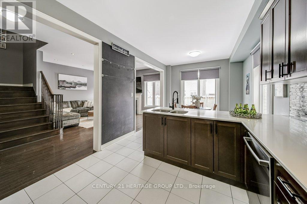 61 Algeo Way, Bradford West Gwillimbury (Bradford), Ontario  L3Z 0W1 - Photo 25 - N12609490