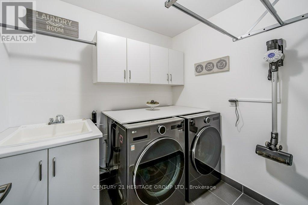 61 Algeo Way, Bradford West Gwillimbury (Bradford), Ontario  L3Z 0W1 - Photo 44 - N12609490