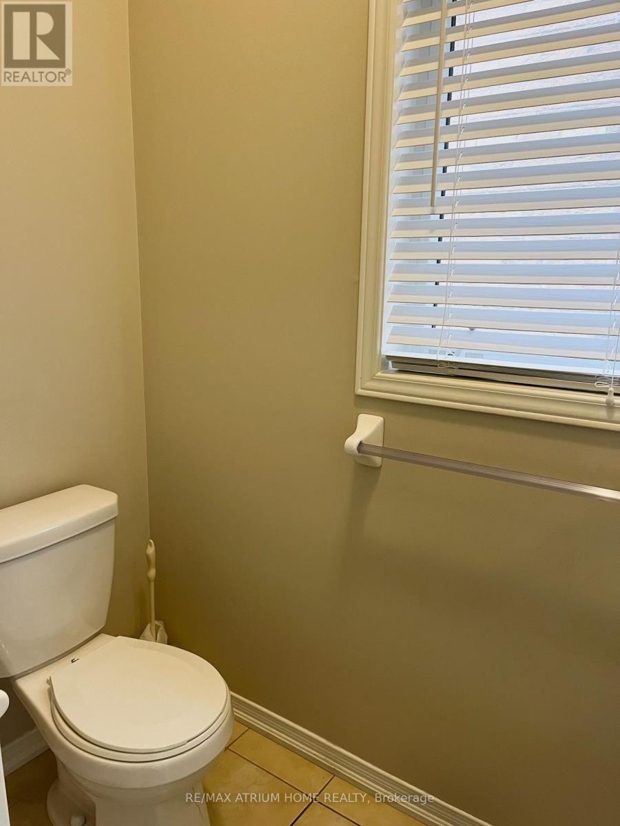 1261 Blencowe Crescent, Newmarket, Ontario  L3X 0C5 - Photo 10 - N12609494