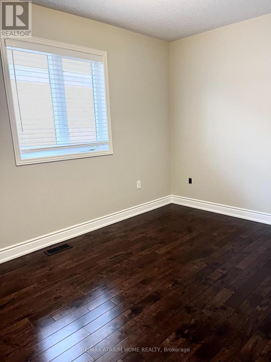 1261 Blencowe Crescent, Newmarket, Ontario  L3X 0C5 - Photo 16 - N12609494