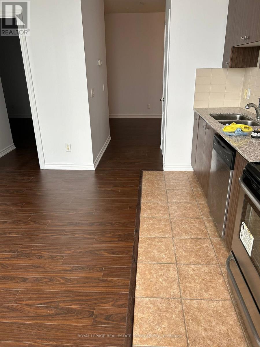 1126 - 8323 Kennedy Road, Markham, Ontario  L3R 5N4 - Photo 2 - N12609530