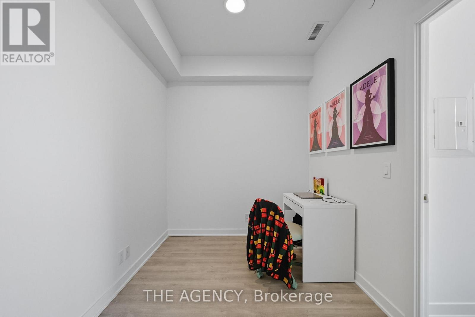 1411 - 30 Upper Mall Way, Vaughan, Ontario L4J 0L7 - Photo 11 - N12609544