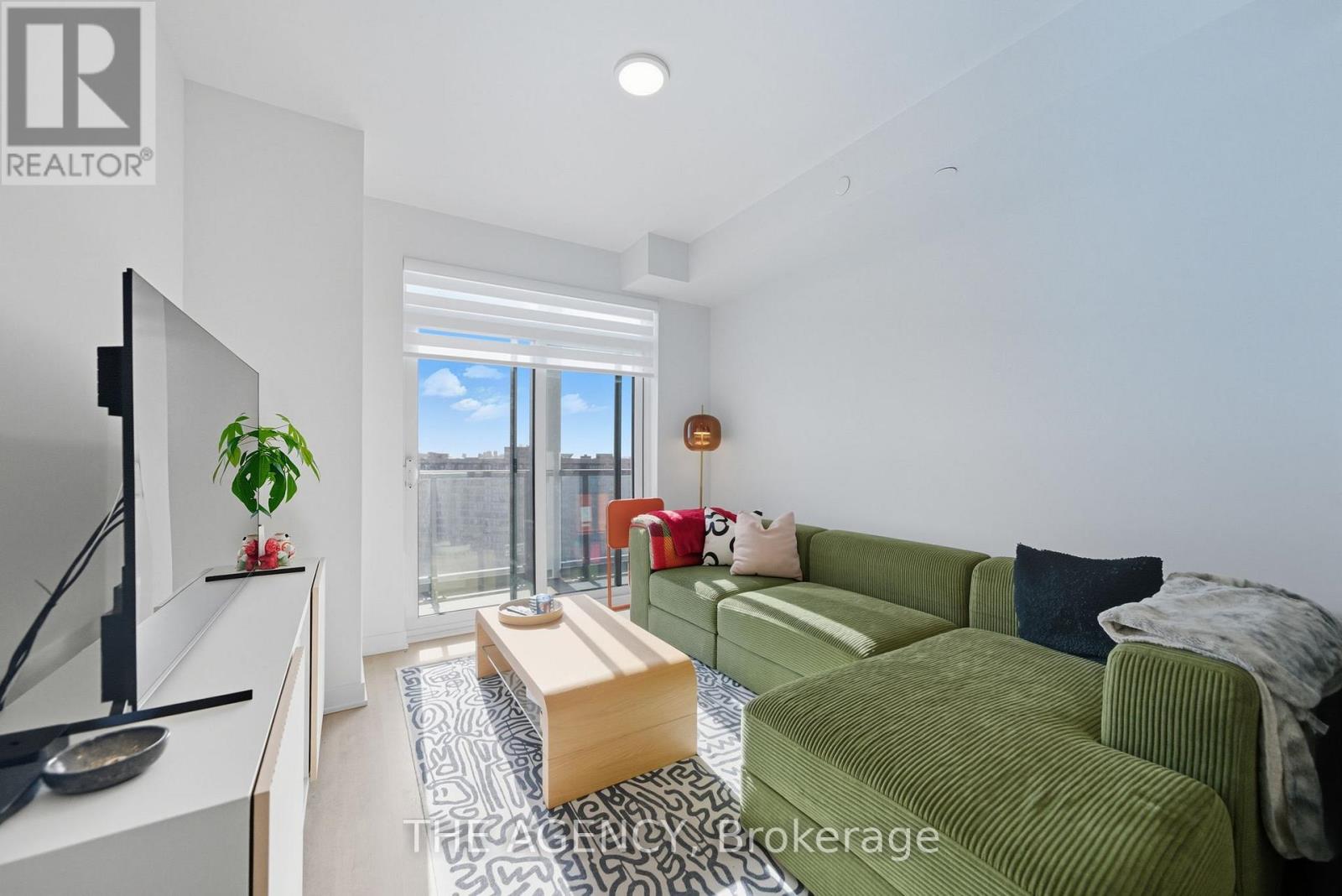 1411 - 30 Upper Mall Way, Vaughan, Ontario L4J 0L7 - Photo 6 - N12609544