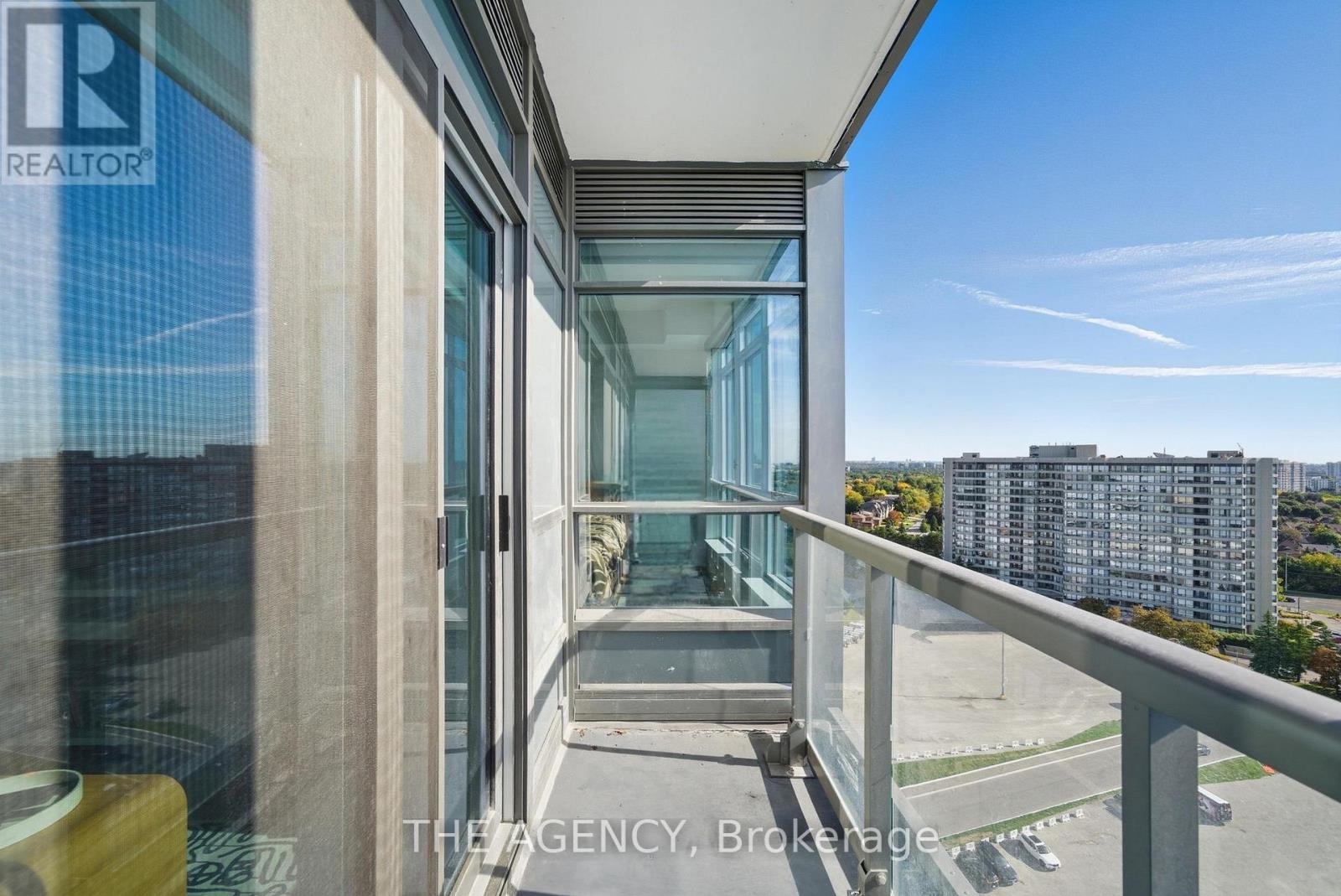 1411 - 30 Upper Mall Way, Vaughan, Ontario L4J 0L7 - Photo 8 - N12609544