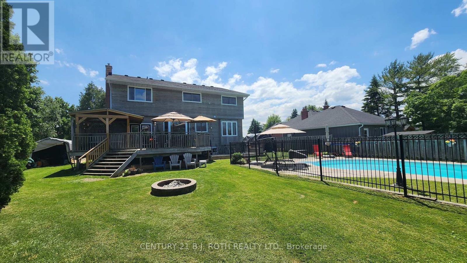 1252 Shore Acres Drive, Innisfil, Ontario  L0L 1R0 - Photo 14 - N12609550