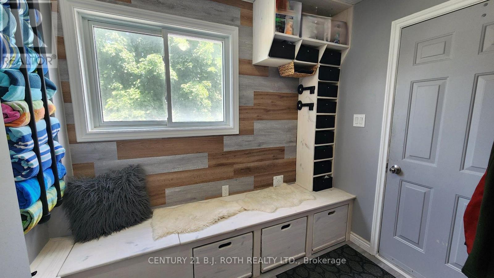 1252 Shore Acres Drive, Innisfil, Ontario  L0L 1R0 - Photo 15 - N12609550