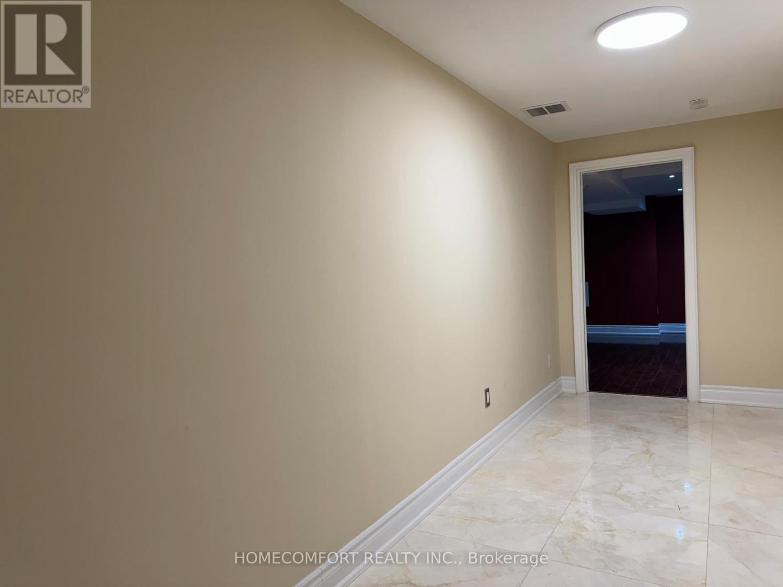 Bsmt - 122a Clarendon Drive, Richmond Hill, Ontario  L4B 3W2 - Photo 4 - N12609592