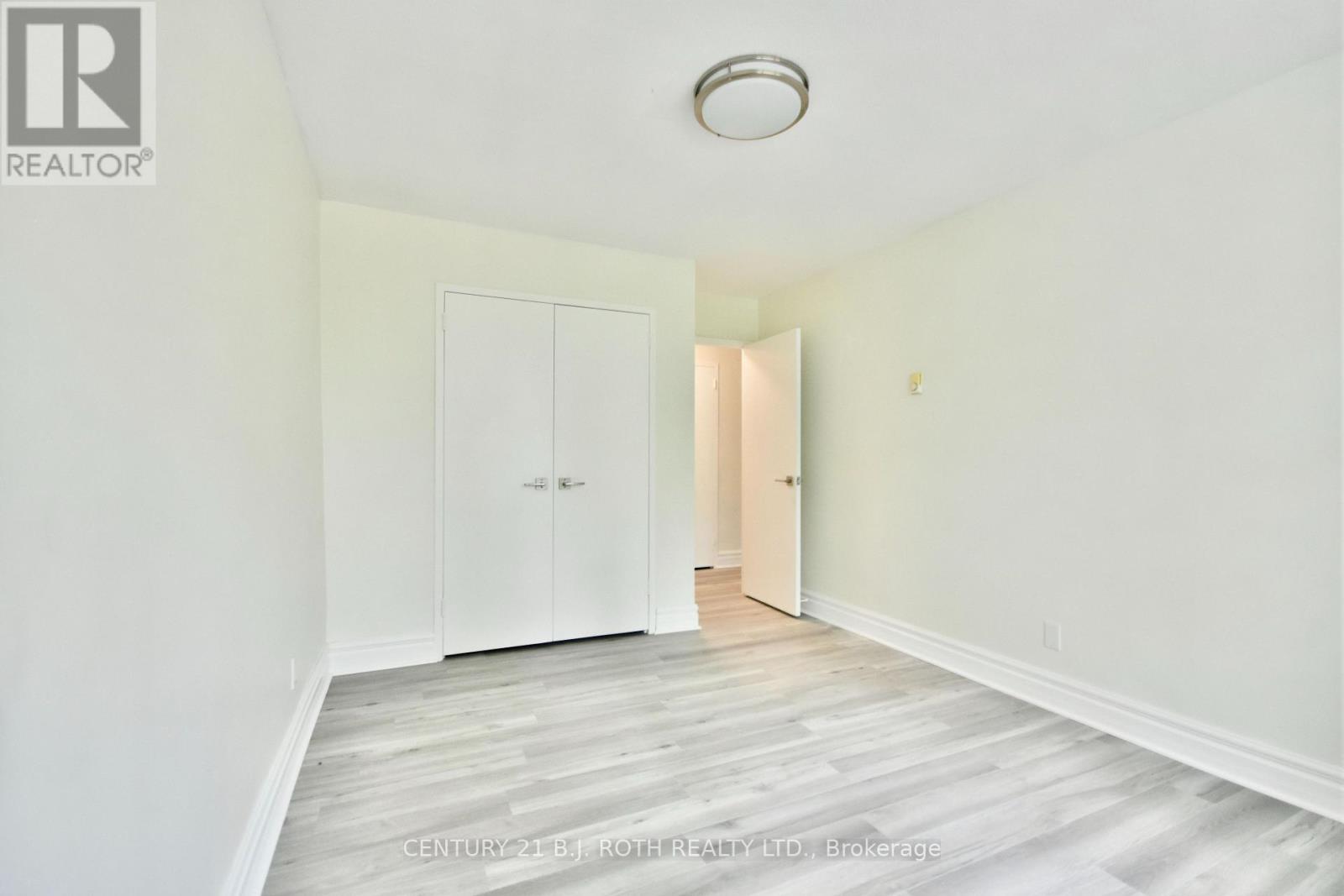 21 - 2 Grove Street E, Barrie (Wellington), Ontario  L4M 2N5 - Photo 23 - S12609466