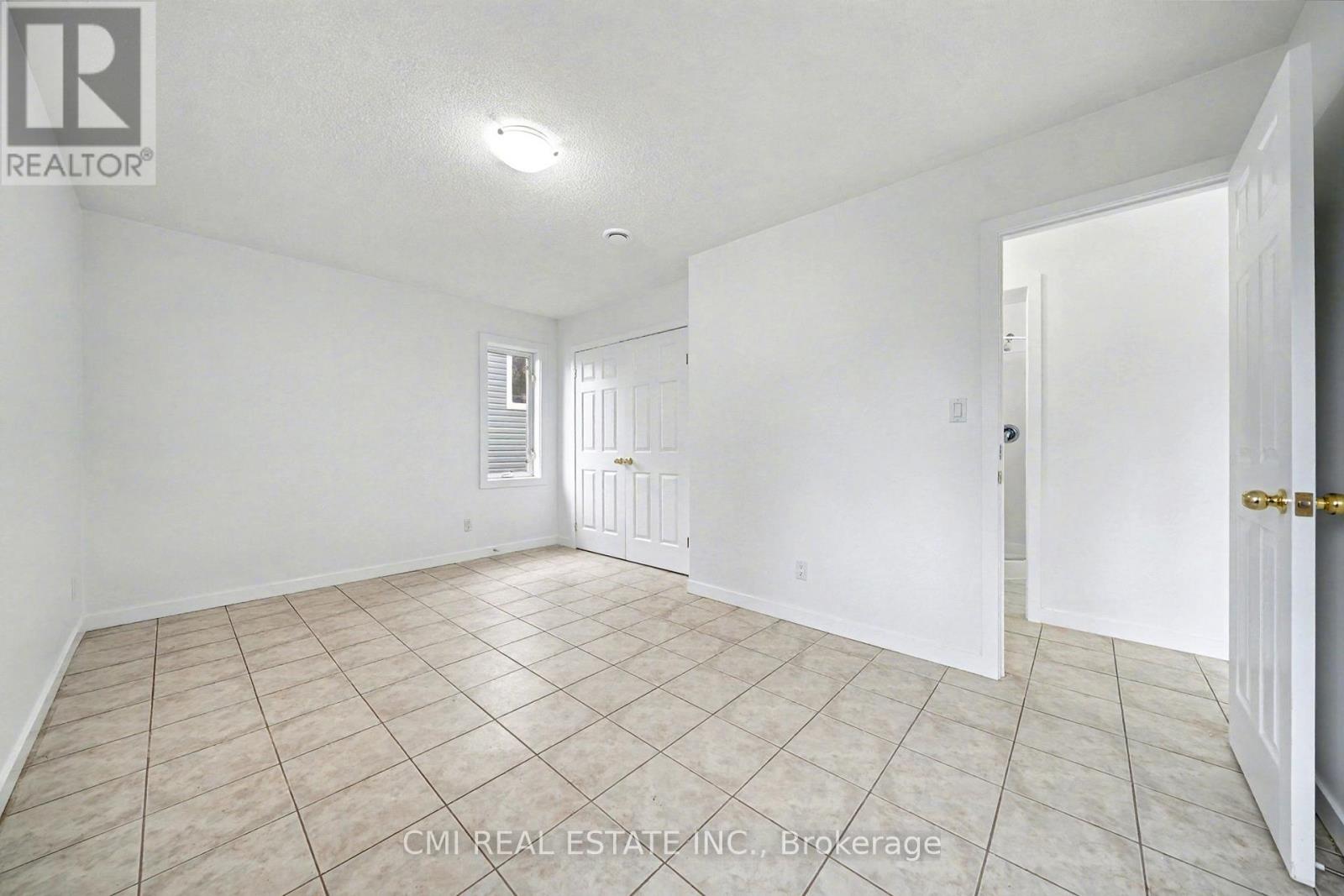 484 7th Avenue, Tay, Ontario  L0K 1R0 - Photo 23 - S12609520