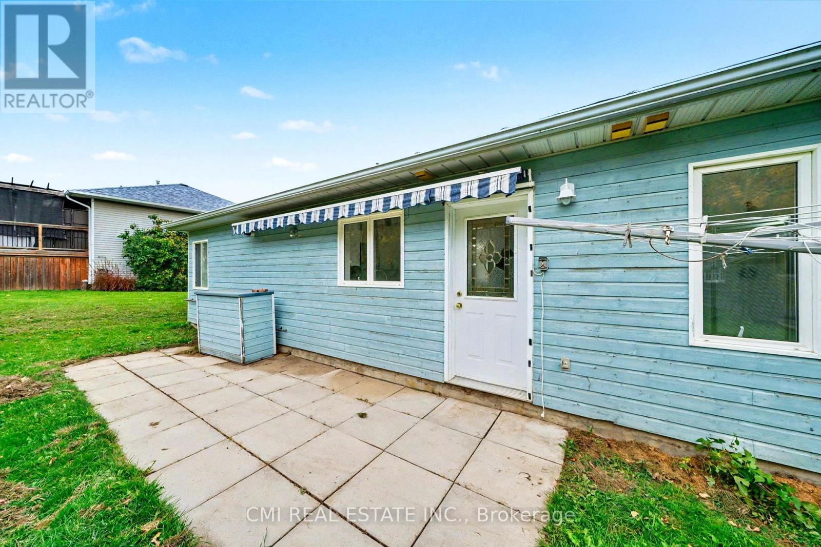 484 7th Avenue, Tay, Ontario  L0K 1R0 - Photo 35 - S12609520