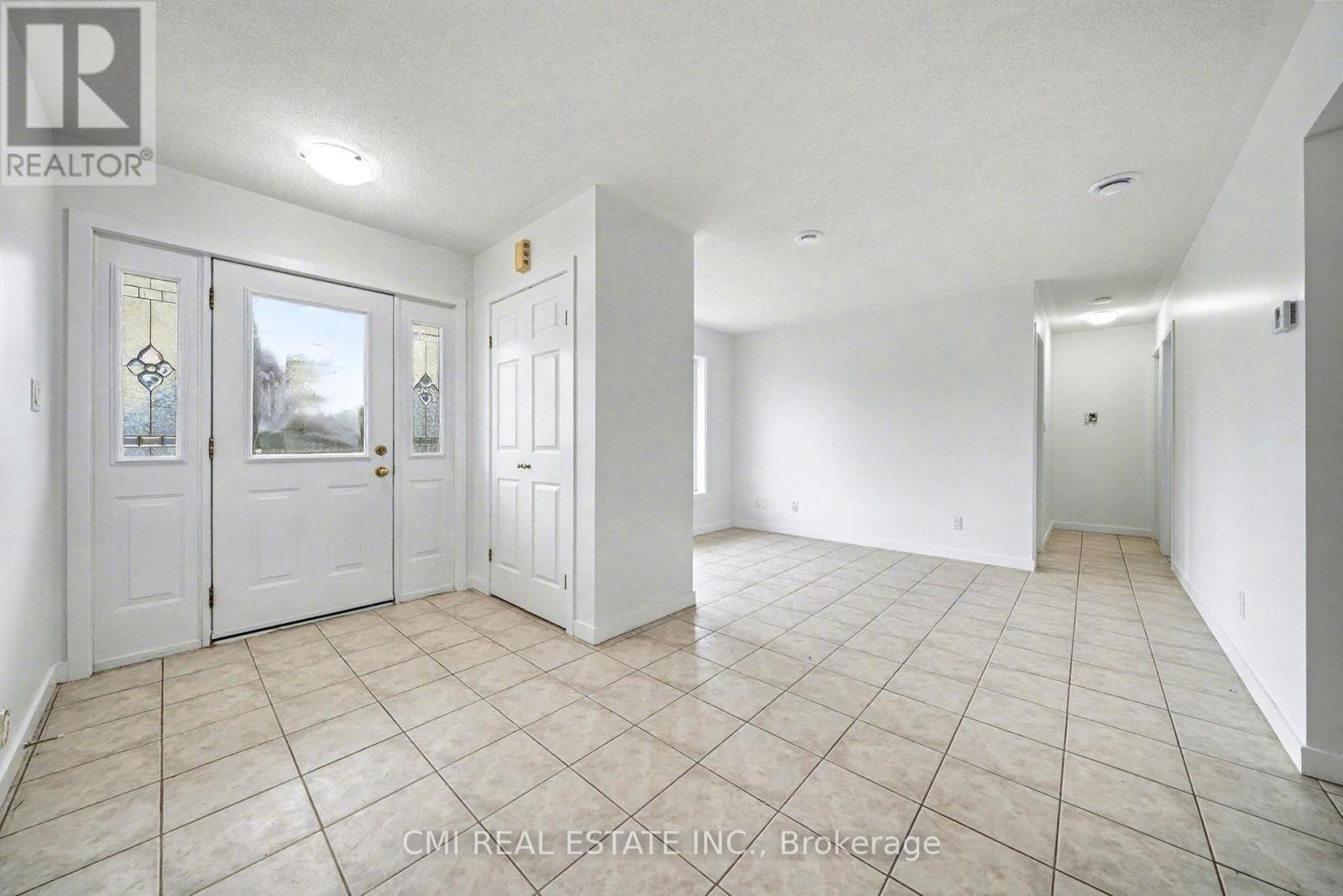 484 7th Avenue, Tay, Ontario  L0K 1R0 - Photo 9 - S12609520