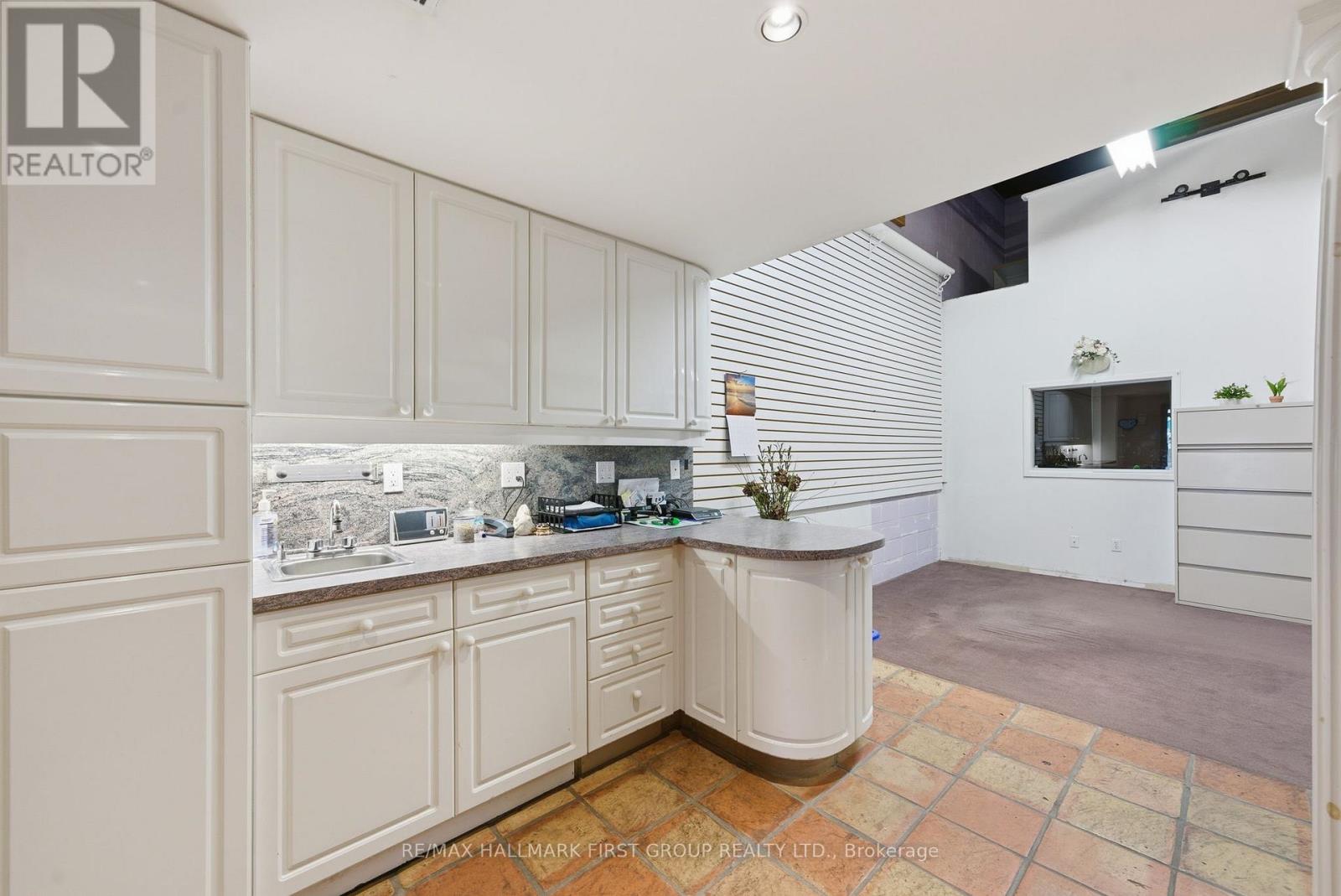 219 - 1885 Clements Road, Pickering, Ontario  L1W 3V4 - Photo 6 - E12592260