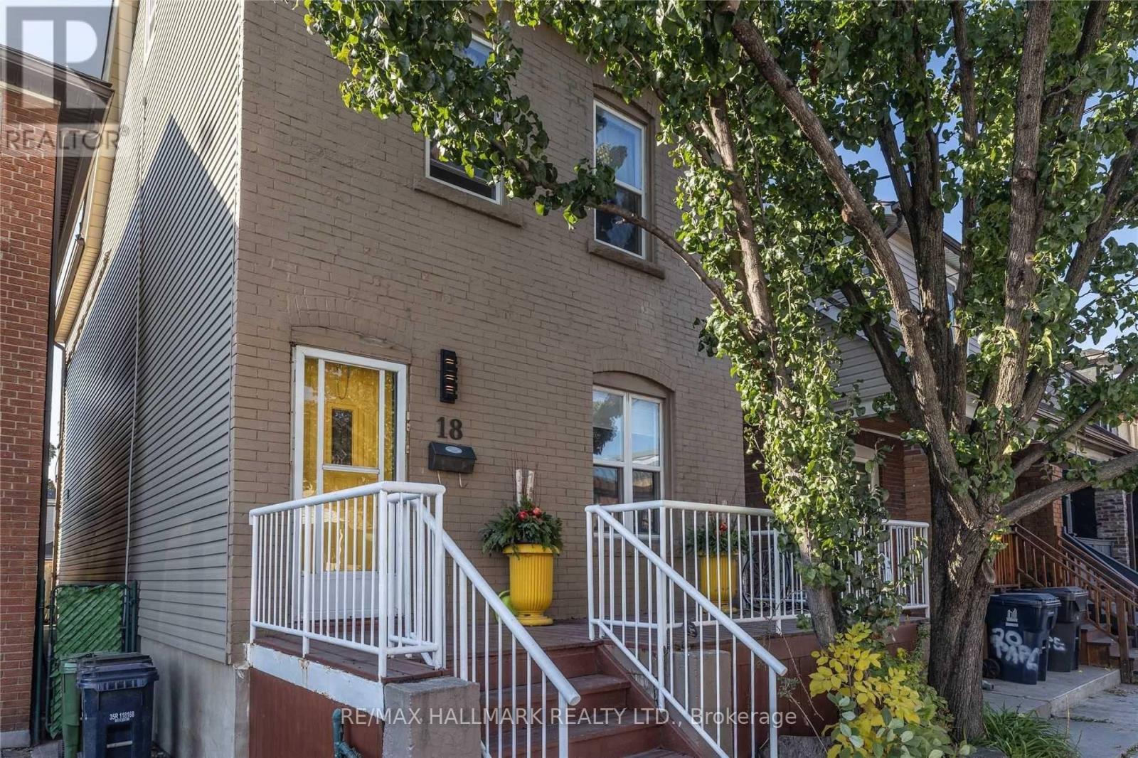 2 - 18 Pape Avenue, Toronto, Ontario  M4M 2V6 - Photo 10 - E12583794