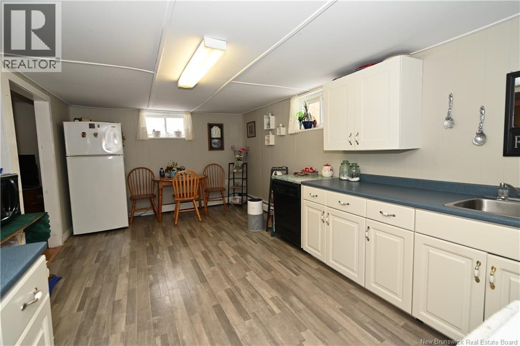 28 Huron Avenue, Fredericton, New Brunswick  E3A 1J7 - Photo 39 - NB131048