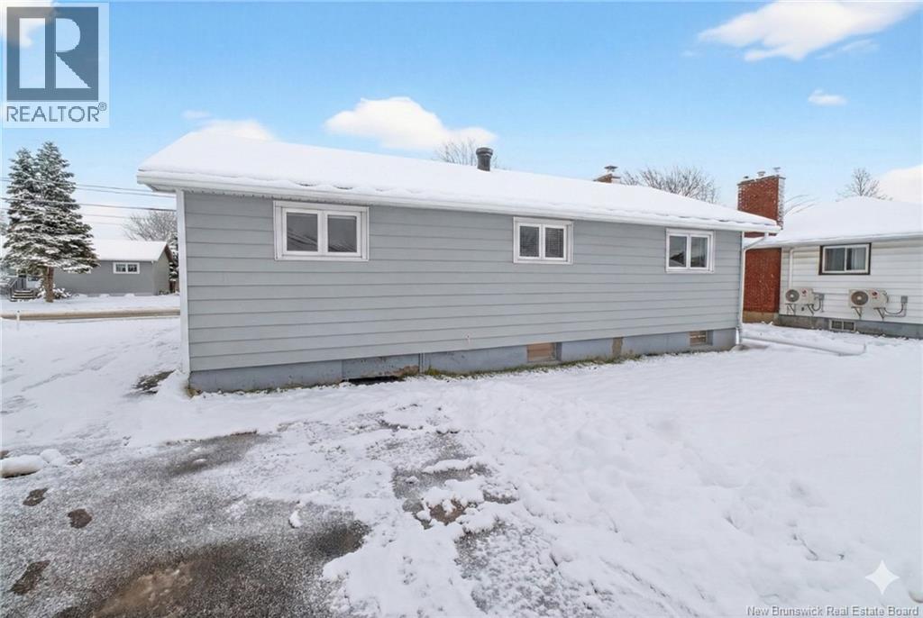 222 Whitney Avenue, Moncton, New Brunswick  E1C 8E2 - Photo 4 - NB131047