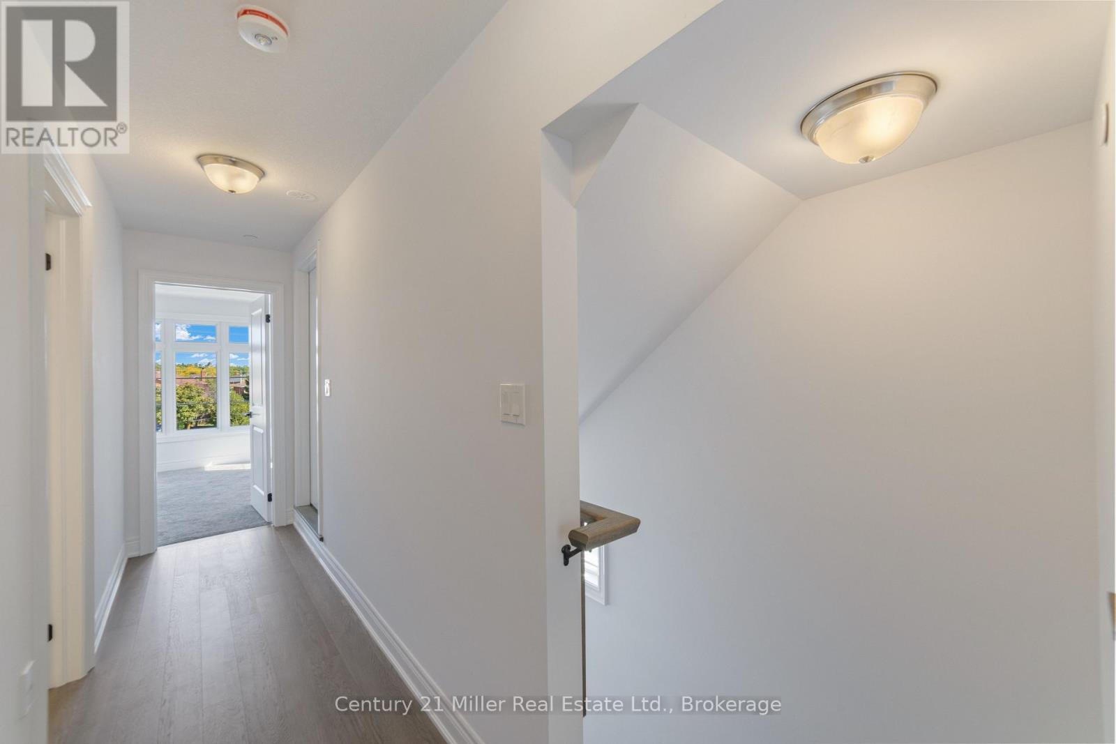 42 - 2140 Trafalgar Road, Oakville (Ro River Oaks), Ontario  L6H 8A5 - Photo 13 - W12609684