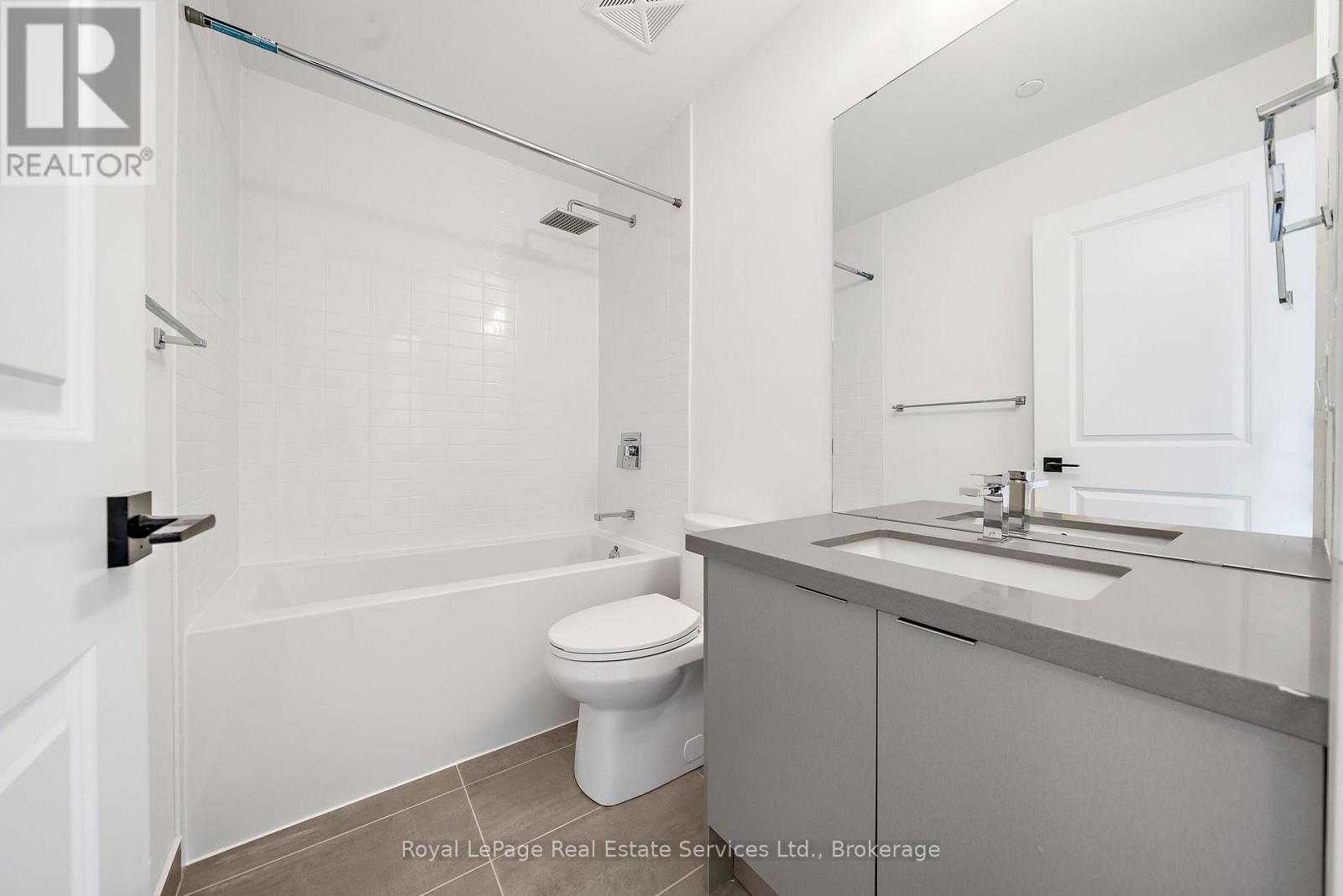 370 - 2481 Taunton Road, Oakville (Ro River Oaks), Ontario  L6H 3R7 - Photo 10 - W12609730