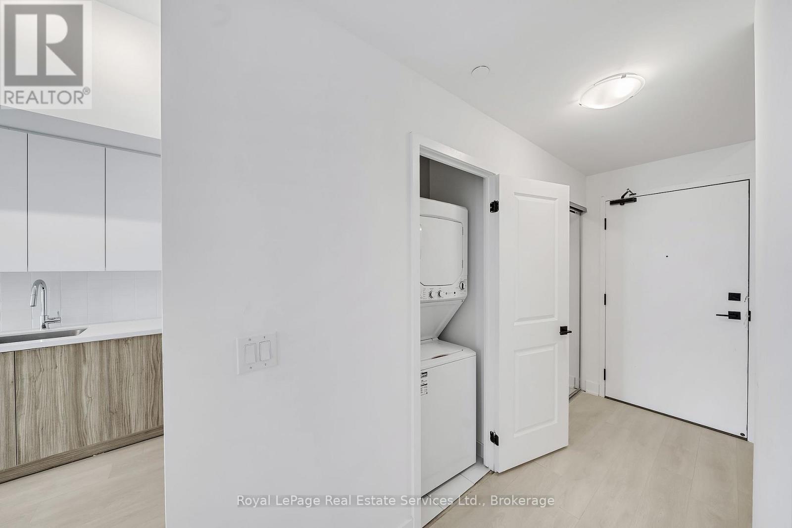 370 - 2481 Taunton Road, Oakville (Ro River Oaks), Ontario  L6H 3R7 - Photo 11 - W12609730