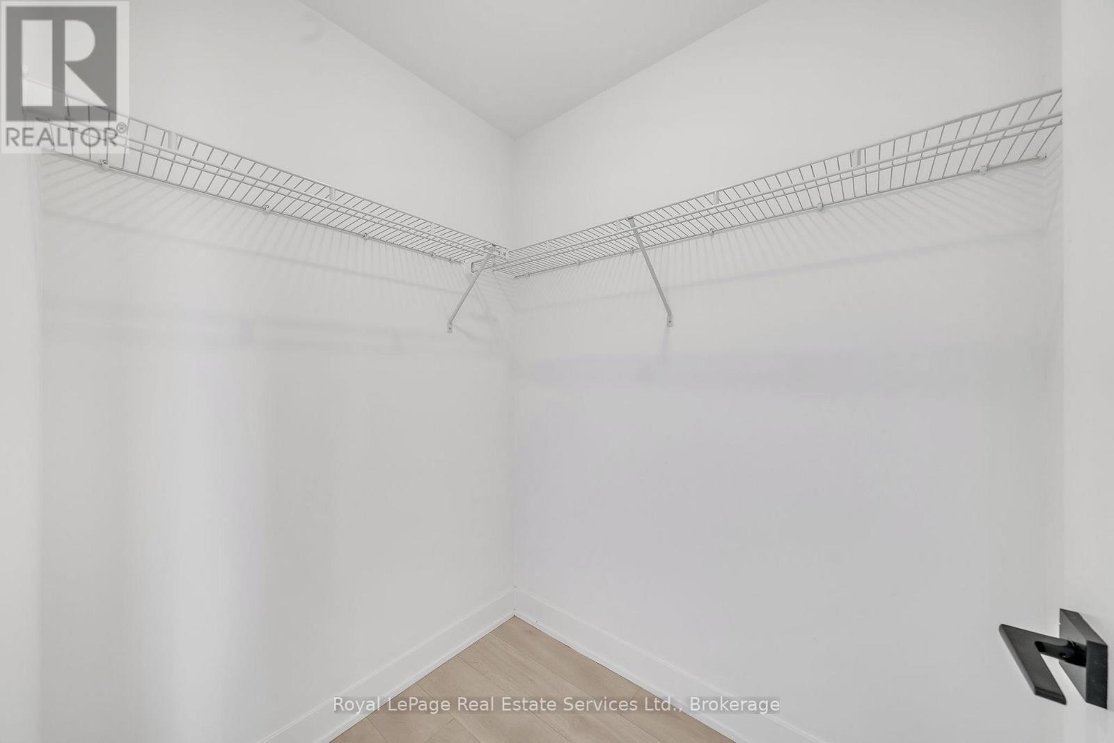 370 - 2481 Taunton Road, Oakville (Ro River Oaks), Ontario  L6H 3R7 - Photo 7 - W12609730