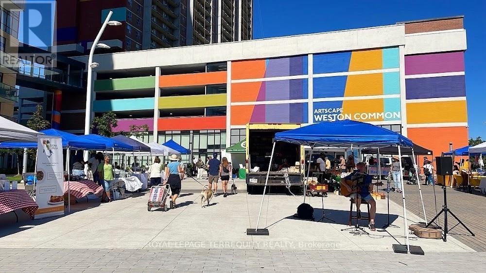 Main Floor - 39 South Station Street, Toronto, Ontario M9N 2B2 - Photo 10 - W12609382