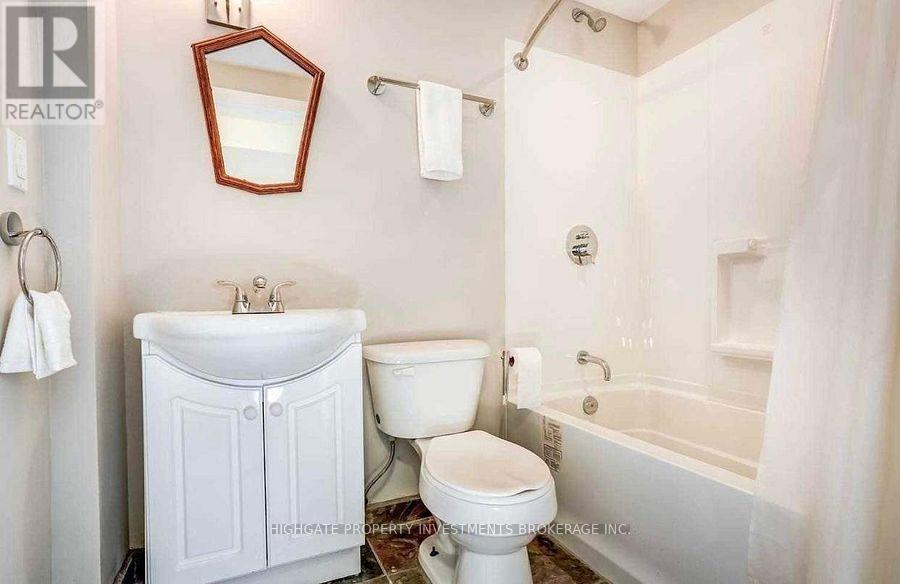 Bsmt - 31 Springhurst Avenue, Toronto, Ontario  M6K 1B1 - Photo 8 - W12609422