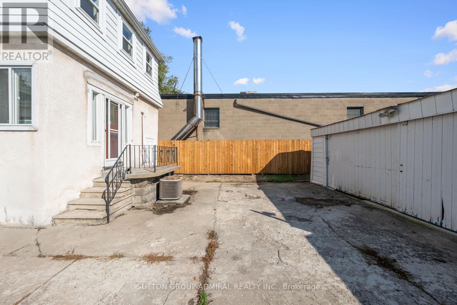 87 Pritchard Avenue, Toronto, Ontario  M6N 1T9 - Photo 24 - W12609502