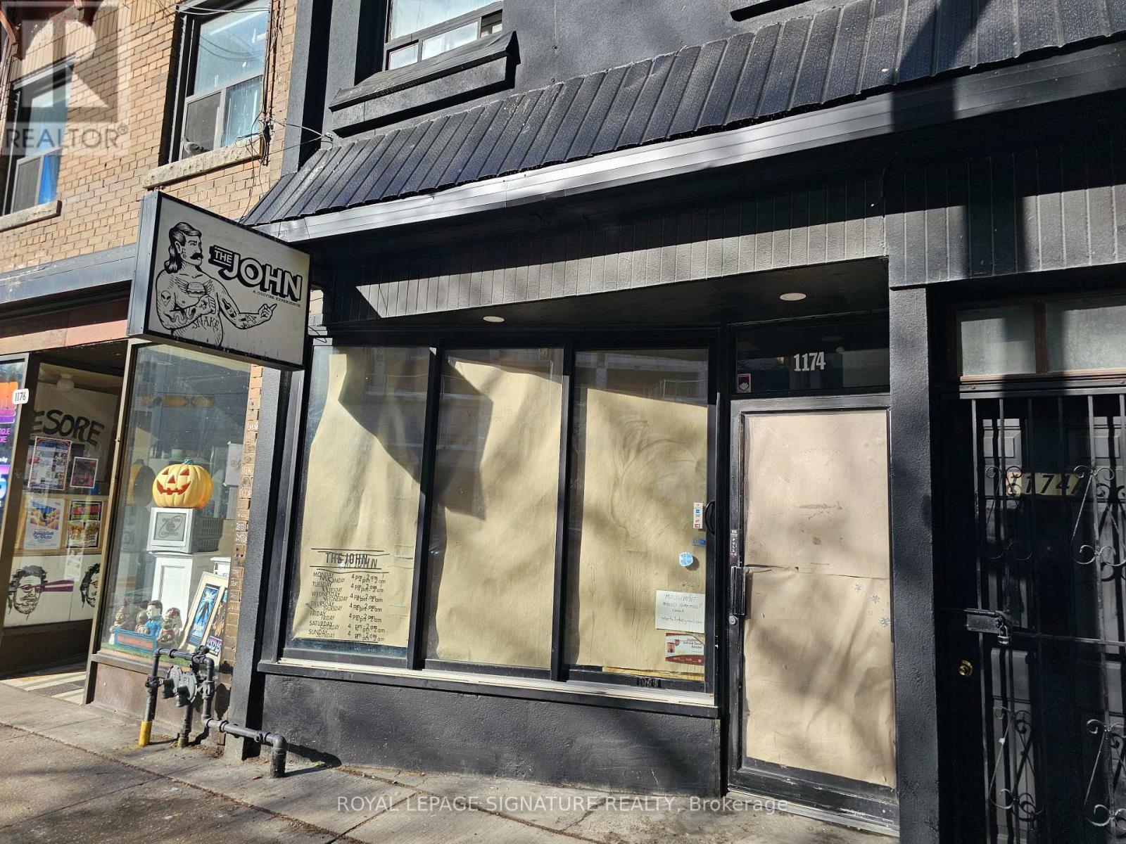 1174 BLOOR STREET W, Toronto, Ontario