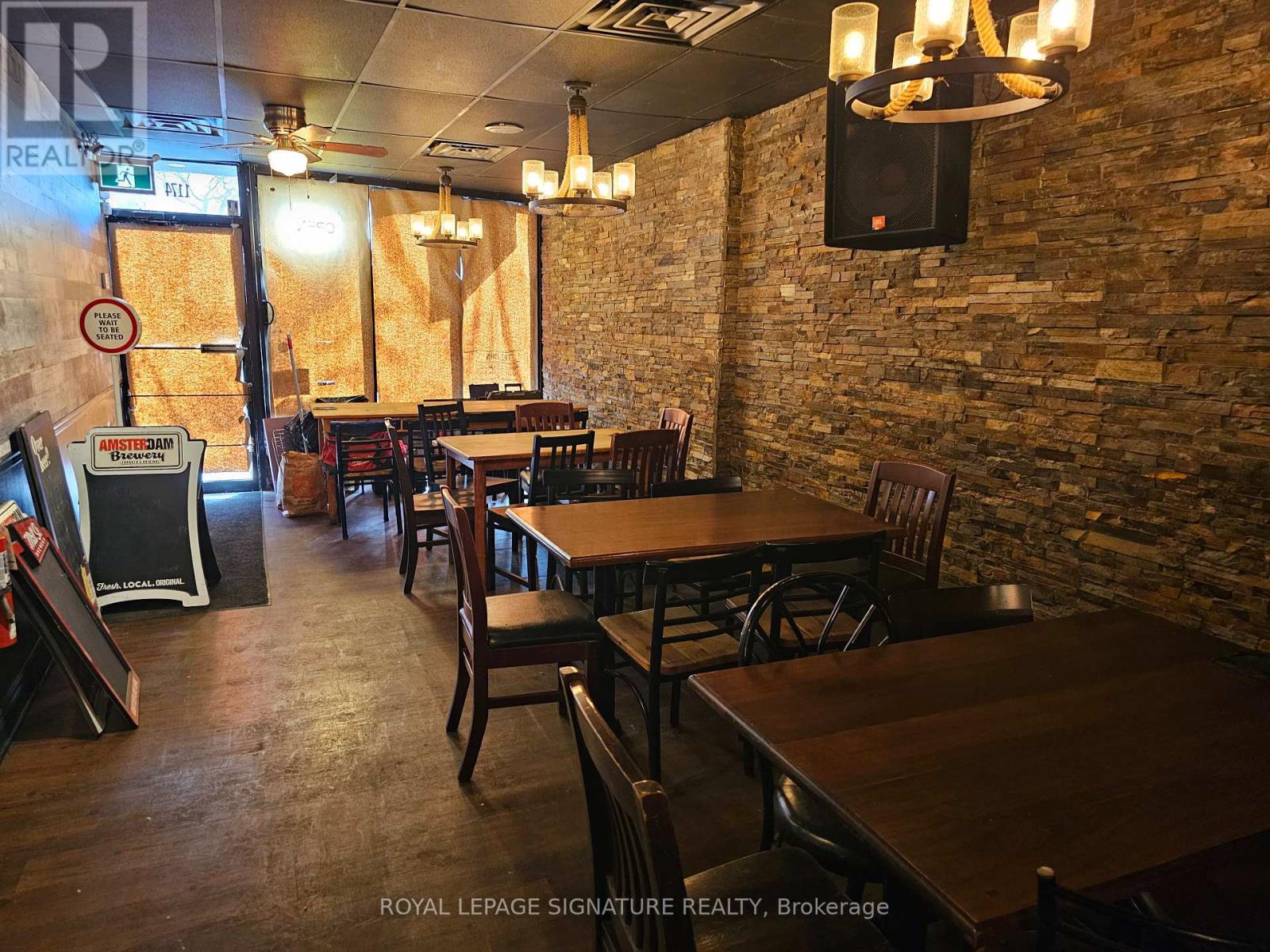 1174 Bloor Street W, Toronto, Ontario  M6H 1N1 - Photo 5 - W12609534