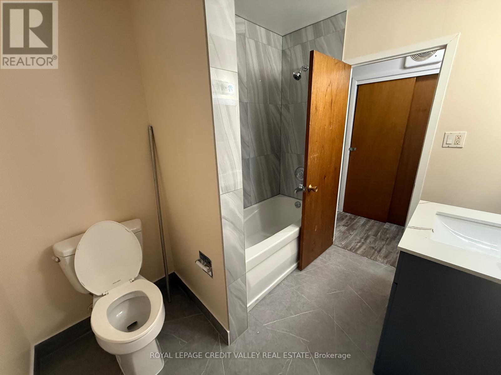 9627 Mississauga Road, Brampton, Ontario  L0P 1K0 - Photo 14 - W12609548