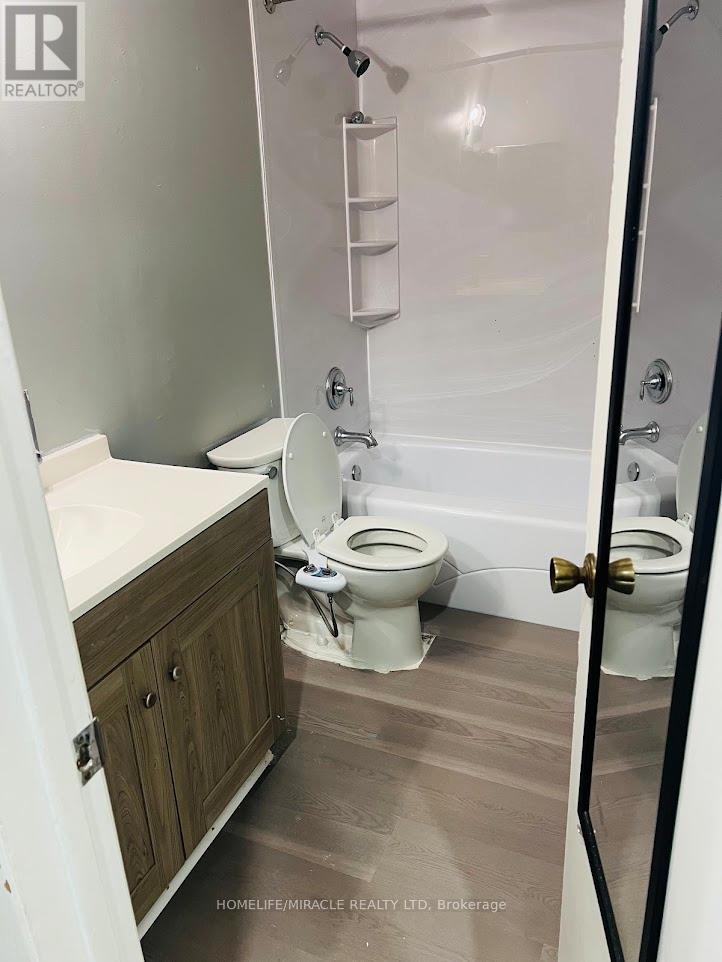 32a Crossley Drive, Port Hope, Ontario  L1A 3T4 - Photo 13 - X12609388