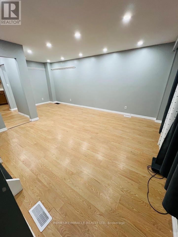 32a Crossley Drive, Port Hope, Ontario  L1A 3T4 - Photo 5 - X12609388