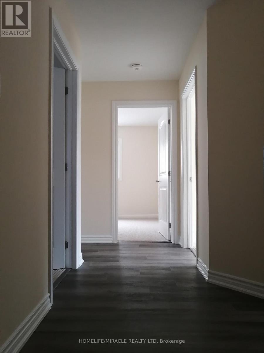 240 Beechwood Forest Lane, Gravenhurst, Ontario  P1P 1A7 - Photo 10 - X12609408