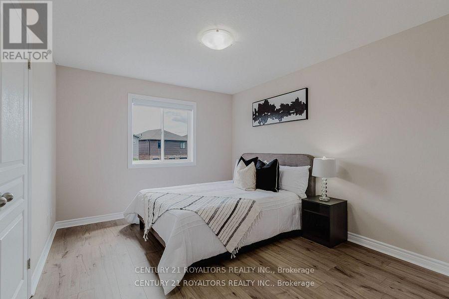 1308 Lawson Road, London North, Ontario  N6G 0G8 - Photo 20 - X12609452