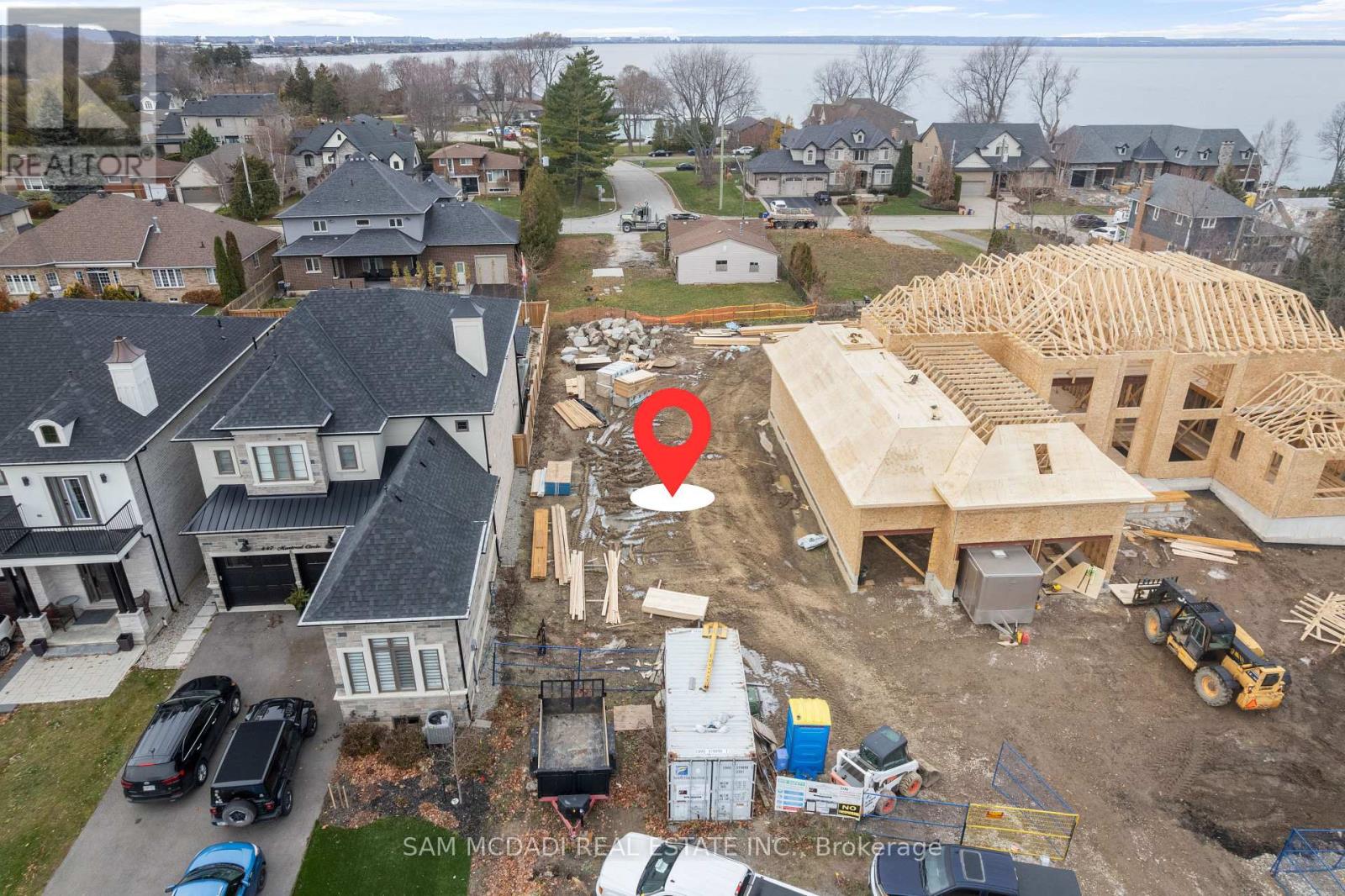 451 Montreal Circle, Hamilton, Ontario  L8E 0E2 - Photo 4 - X12609484