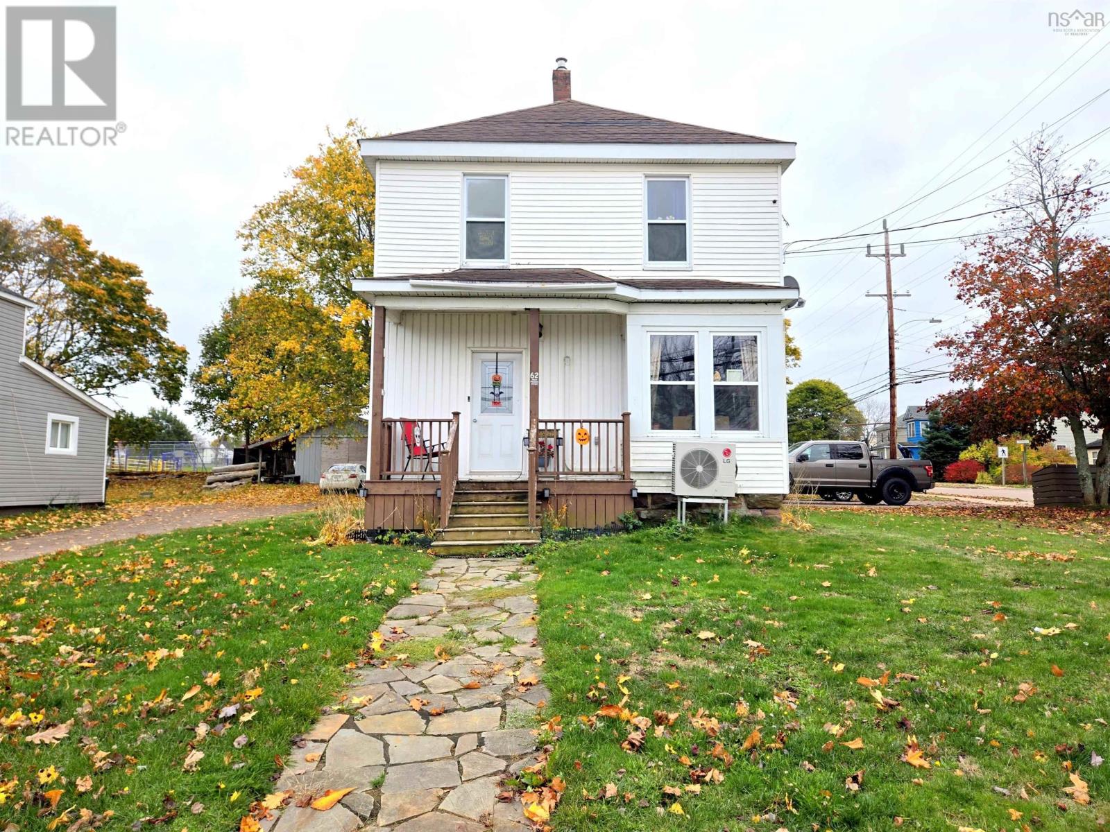62 West Pleasant Street, Amherst, Nova Scotia
