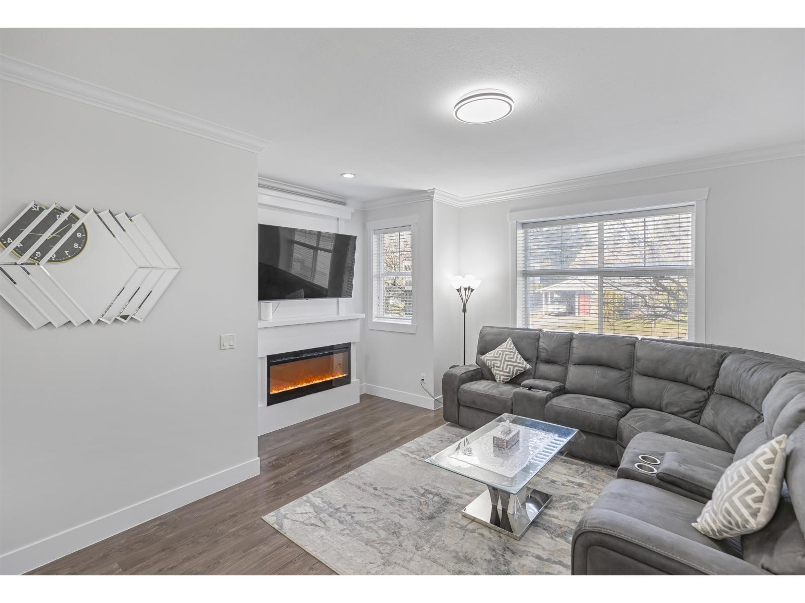 6 33860 Marshall Road, Abbotsford, British Columbia  V2S 0E8 - Photo 2 - R3072553