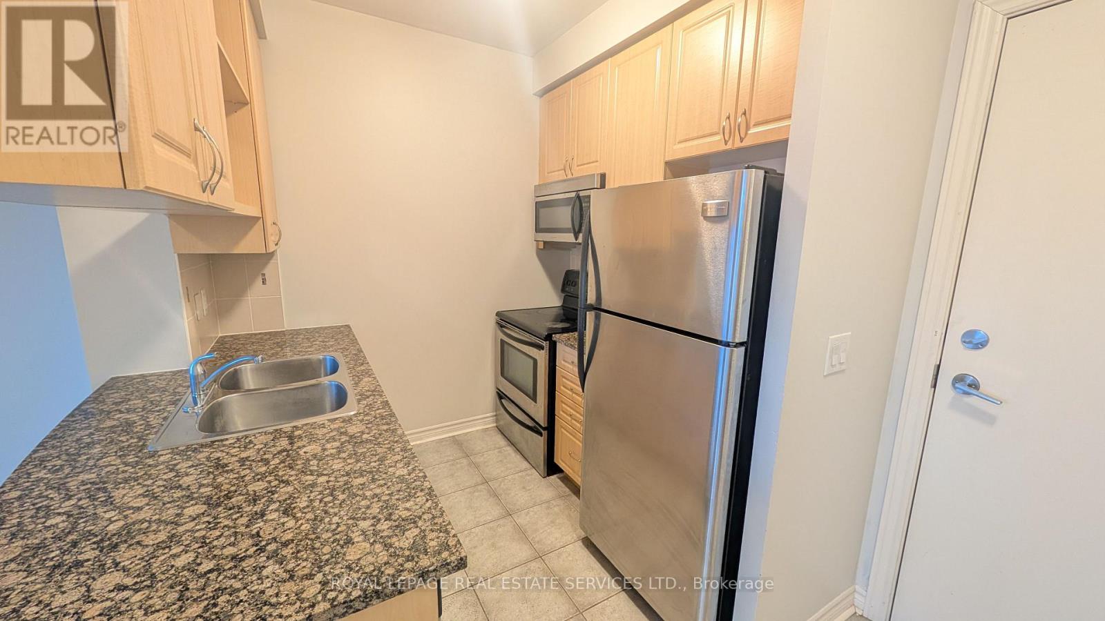 1206 - 2379 Central Park Drive, Oakville, Ontario  L6H 0E3 - Photo 6 - W12595124