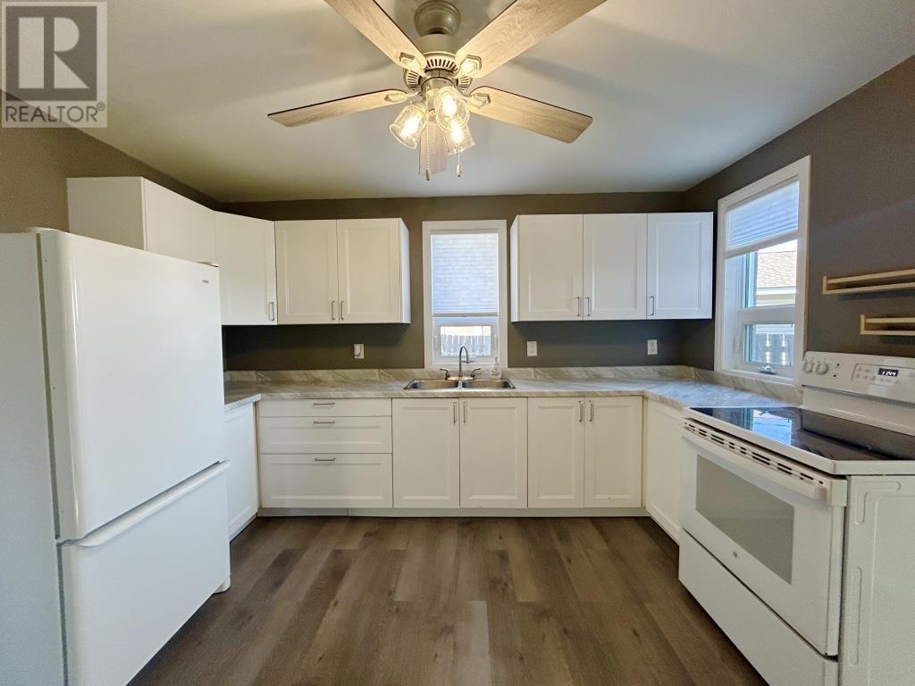 1007 Sunset Drive, Fort Frances, Ontario  P9A 2T5 - Photo 3 - TB253491