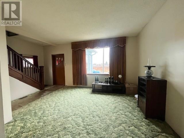 935 Athabasca St, Thunder Bay, Ontario P7C 3E5 - Photo 2 - TB253518